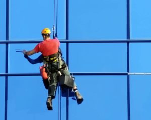 شركة تنظيف واجهات في الامارات