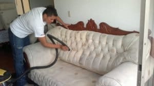 تنظيف الكنب فى العين